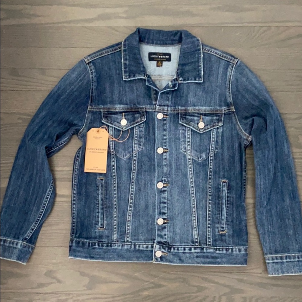 NWT Lucky Brand jean jacket Size Medium